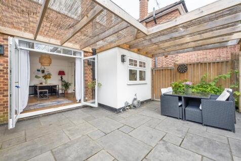 Woodberry Way, E4