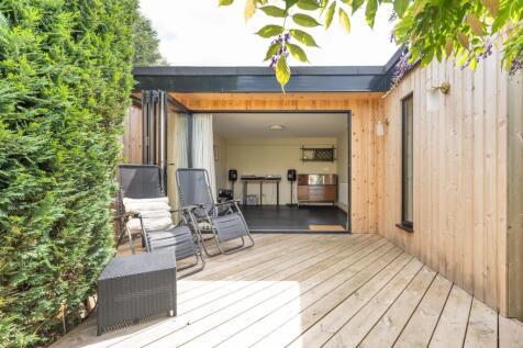 Woodberry Way, E4