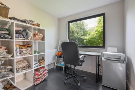 Woodberry Way, E4