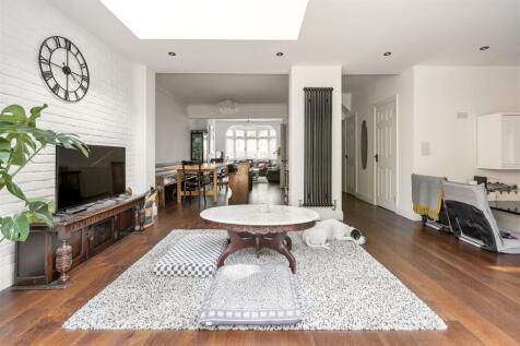 East View E4