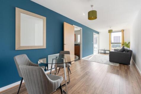 De Havilland Court N17