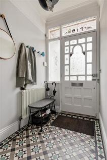 Winchester Road E4