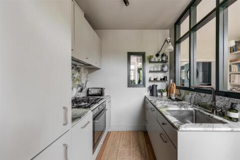 Winchester Road E4