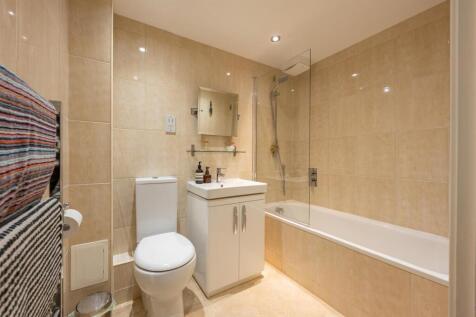 Bathroom.jpg