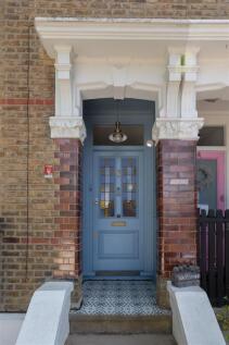Castle Avenue E4