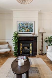 Castle Avenue E4