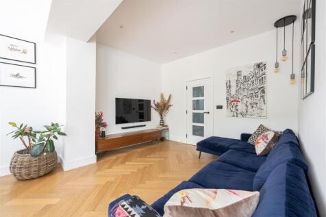 Preston Avenue E4