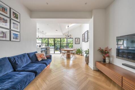 Preston Avenue E4
