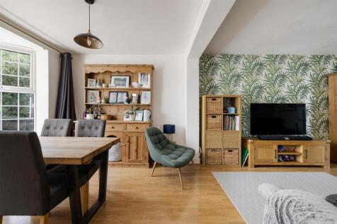 Groveside E4