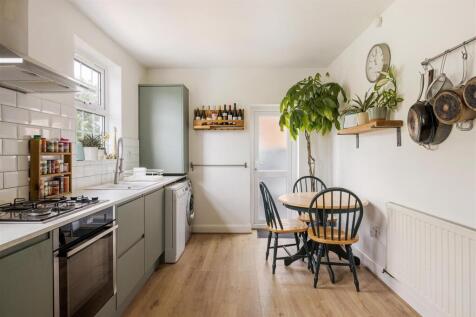 Groveside E4