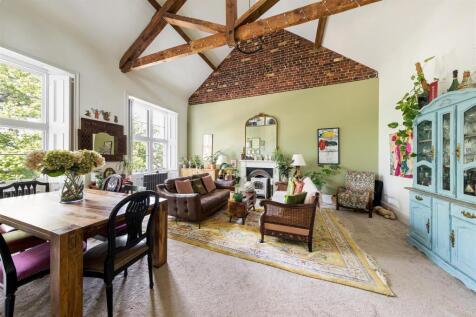 Friday Hill House E4