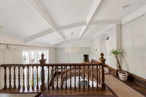 Friday Hill House E4