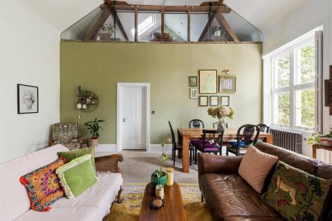 Friday Hill House E4
