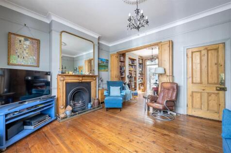 Buxton Road E4