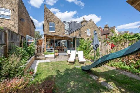 Buxton Road E4