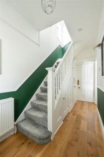 Clivedon Road E4