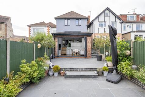 Clivedon Road E4