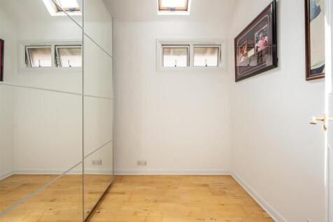 Clivedon Road E4