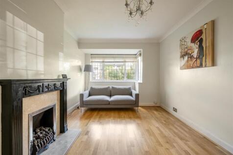 Lawrence Hill E4