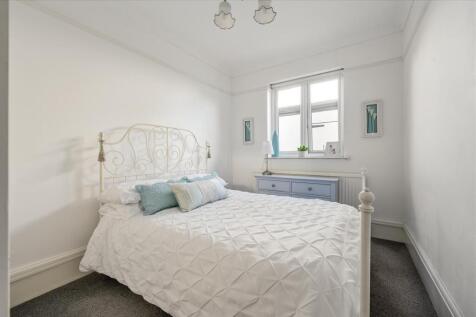 Drysdale Avenue E4