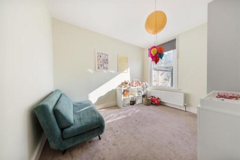 Sutherland Road, N17
