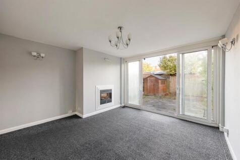 Field Close, E4