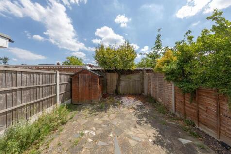 Field Close, E4