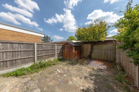 Field Close, E4