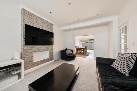 York Road E4