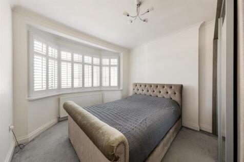 York Road E4