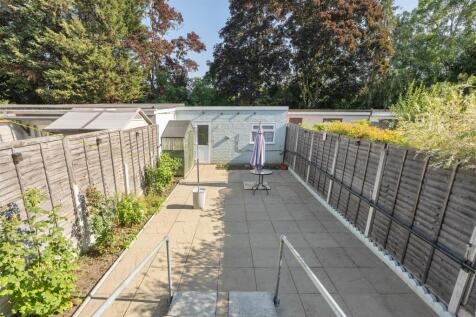 Larkswood Road, E4