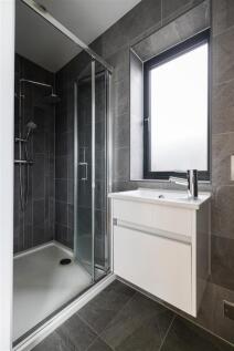 Sewardstone Road E4