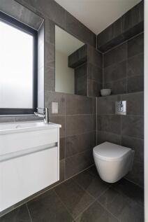 Sewardstone Road E4
