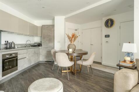 Living-Area-2.jpg