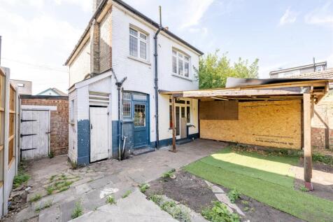 Marlborough Road, E4