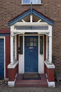 The Avenue E4