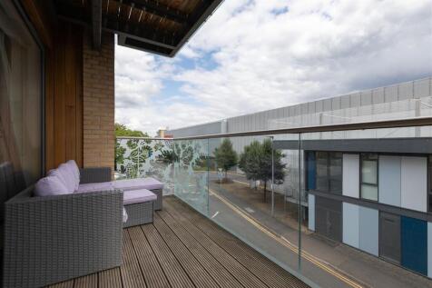 Jubilee Avenue E4