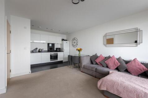 Jubilee Avenue E4