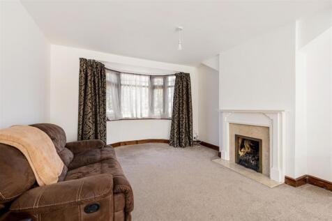 Larkshall Road, E4