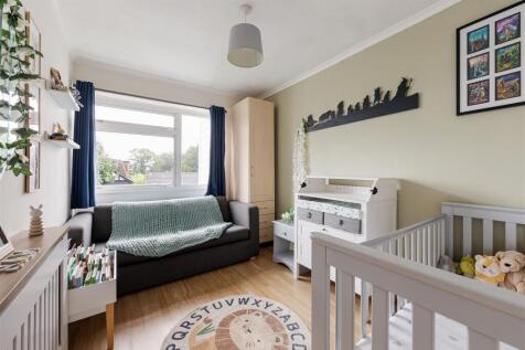 Chingford Avenue, E4