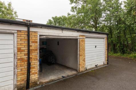 Chingford Avenue, E4