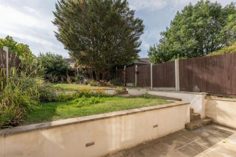 Beech Hall Crescent, E4