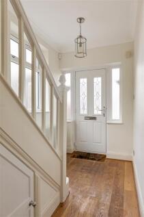 Beech Hall Crescent, E4