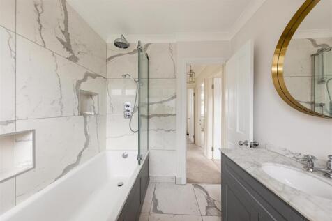 Beech Hall Crescent, E4