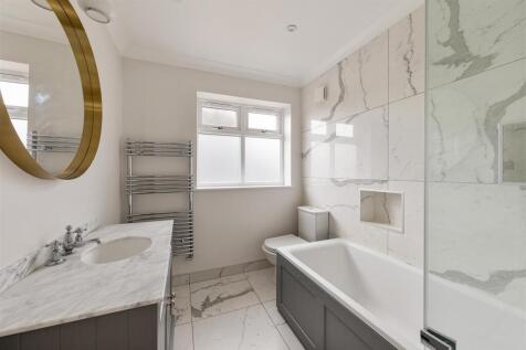 Beech Hall Crescent, E4