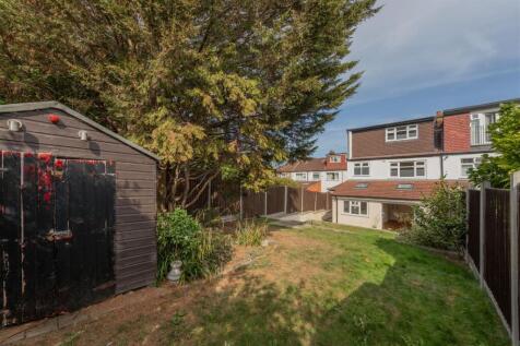 Beech Hall Crescent, E4