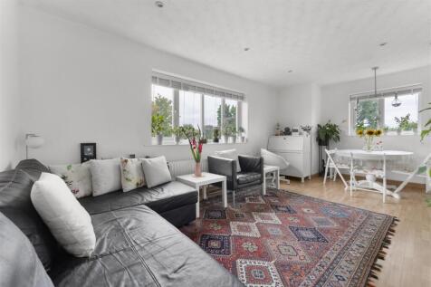 Chingford Avenue, E4