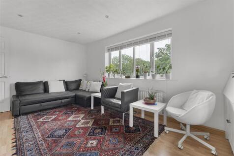 Chingford Avenue, E4