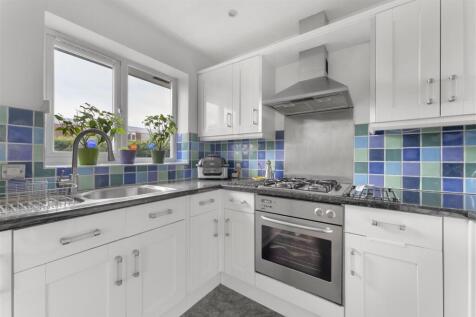 Chingford Avenue, E4
