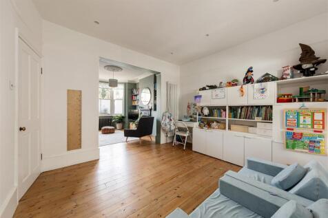 Haldan Road E4
